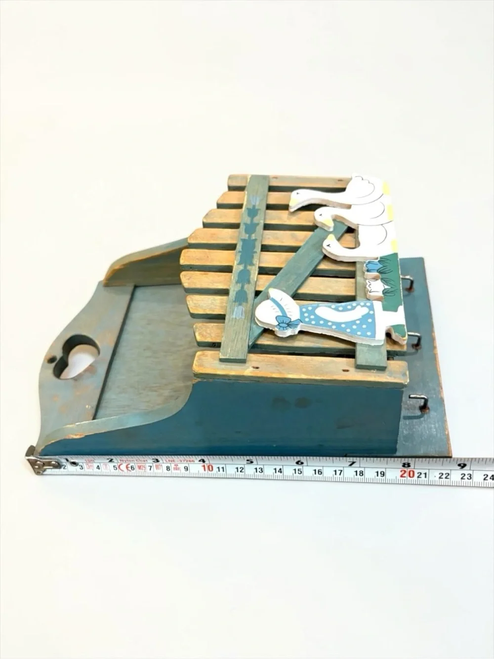 VTG Wooden Wall Mounted Key & Letter Holder w/ Sunbonnet Sue & Geese Wall Pocket